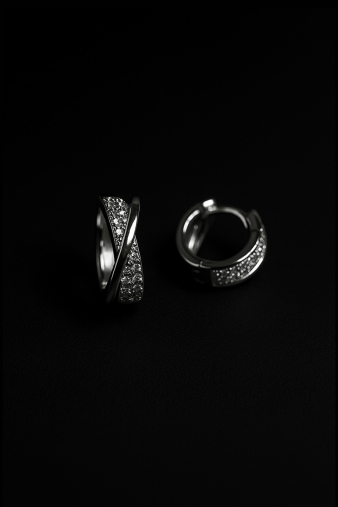 Silver Pure Line earrings ασημένια σκουλαρίκια με καθαρό και κομψό σχέδιο ιδανικά για μοντέρνο και διακριτικό στυλ